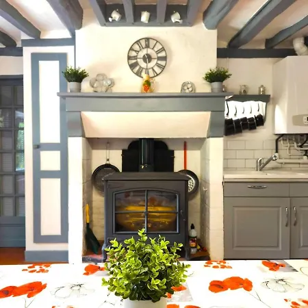 Authenticity Preserved Holiday home Brionne